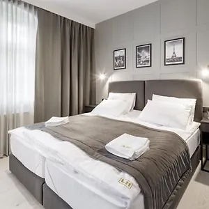 https://apartamenty-l11-limanowskiego.poznan-hotels.com